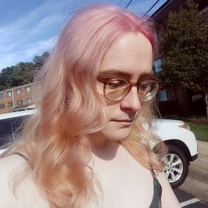 Meet your Posher, Jezebel